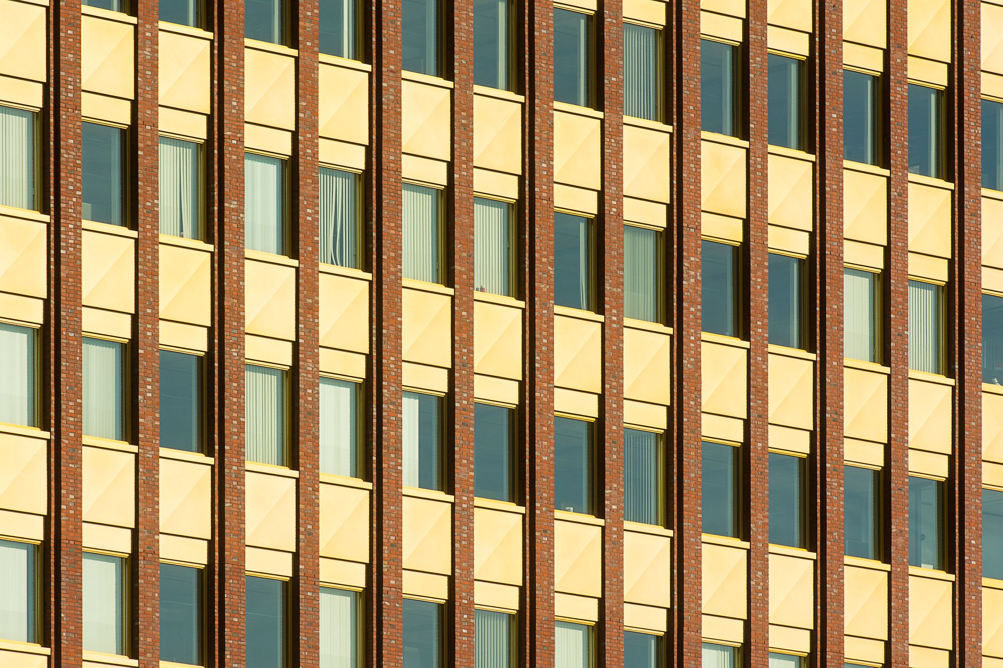 Façade architecturale en brique